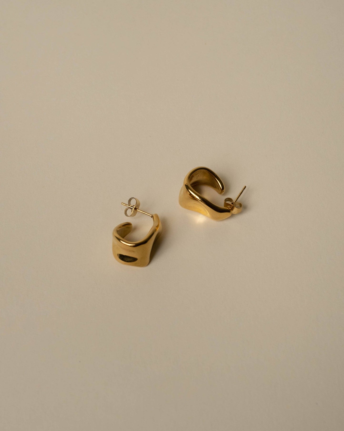 Chunky Organic Open Hoops Gold