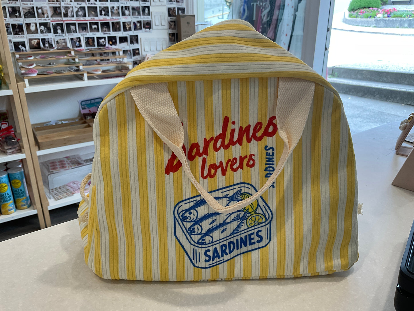 Striped sardine bag