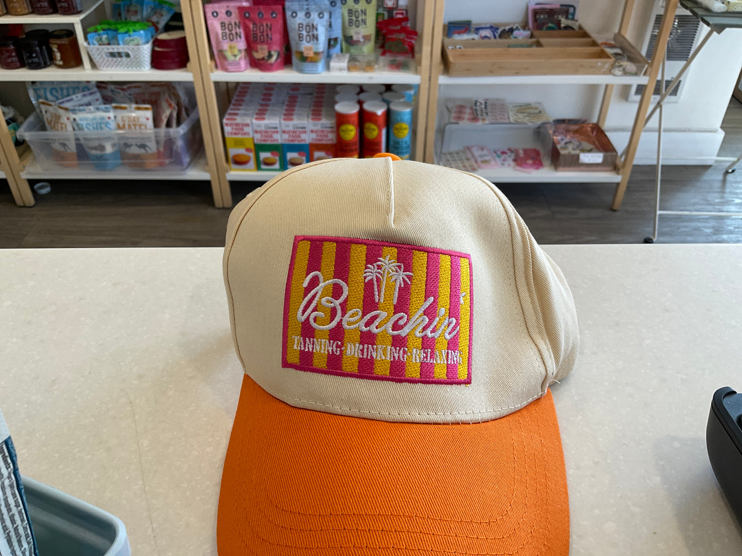Beachin hat