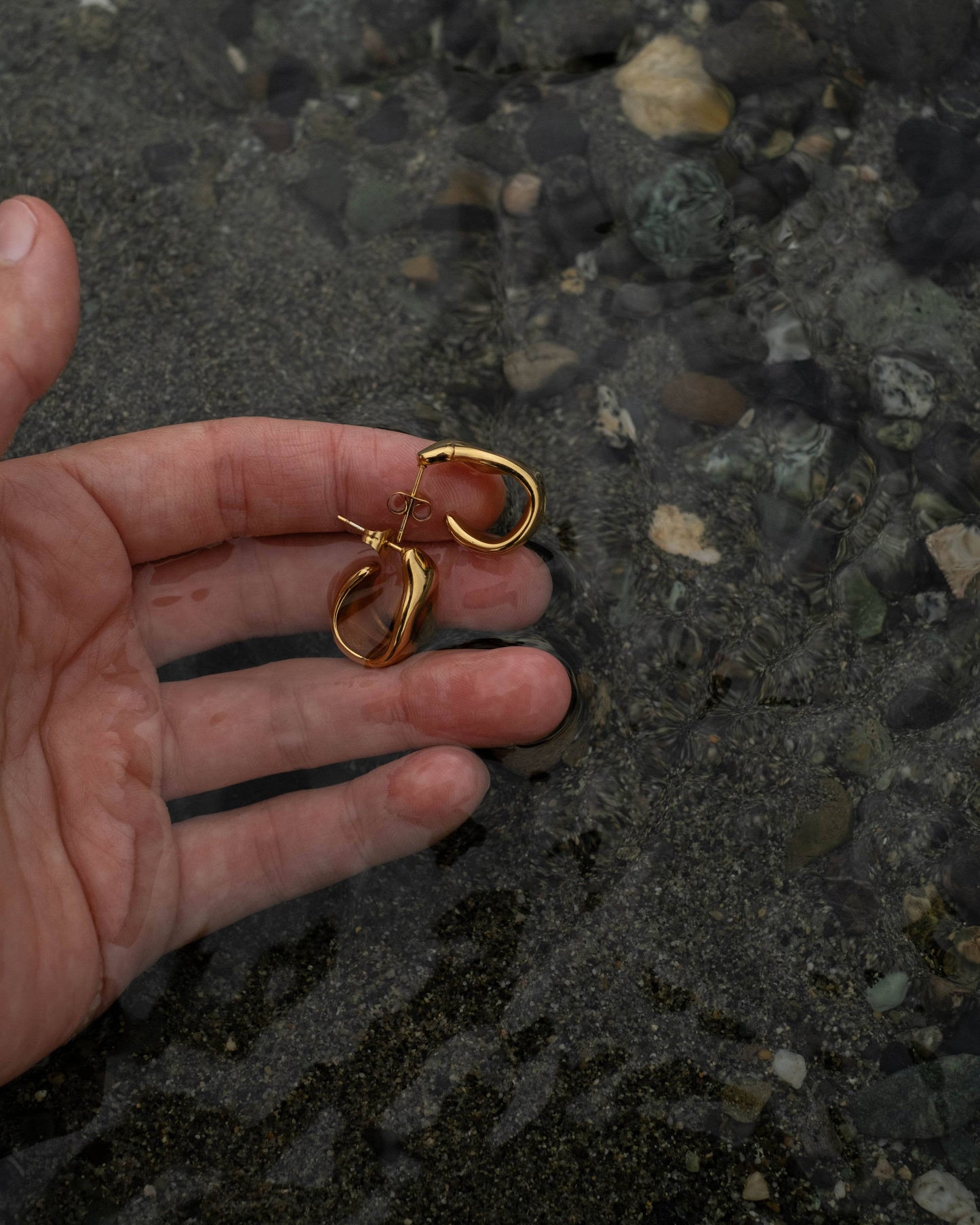 Chunky Organic Open Hoops Gold