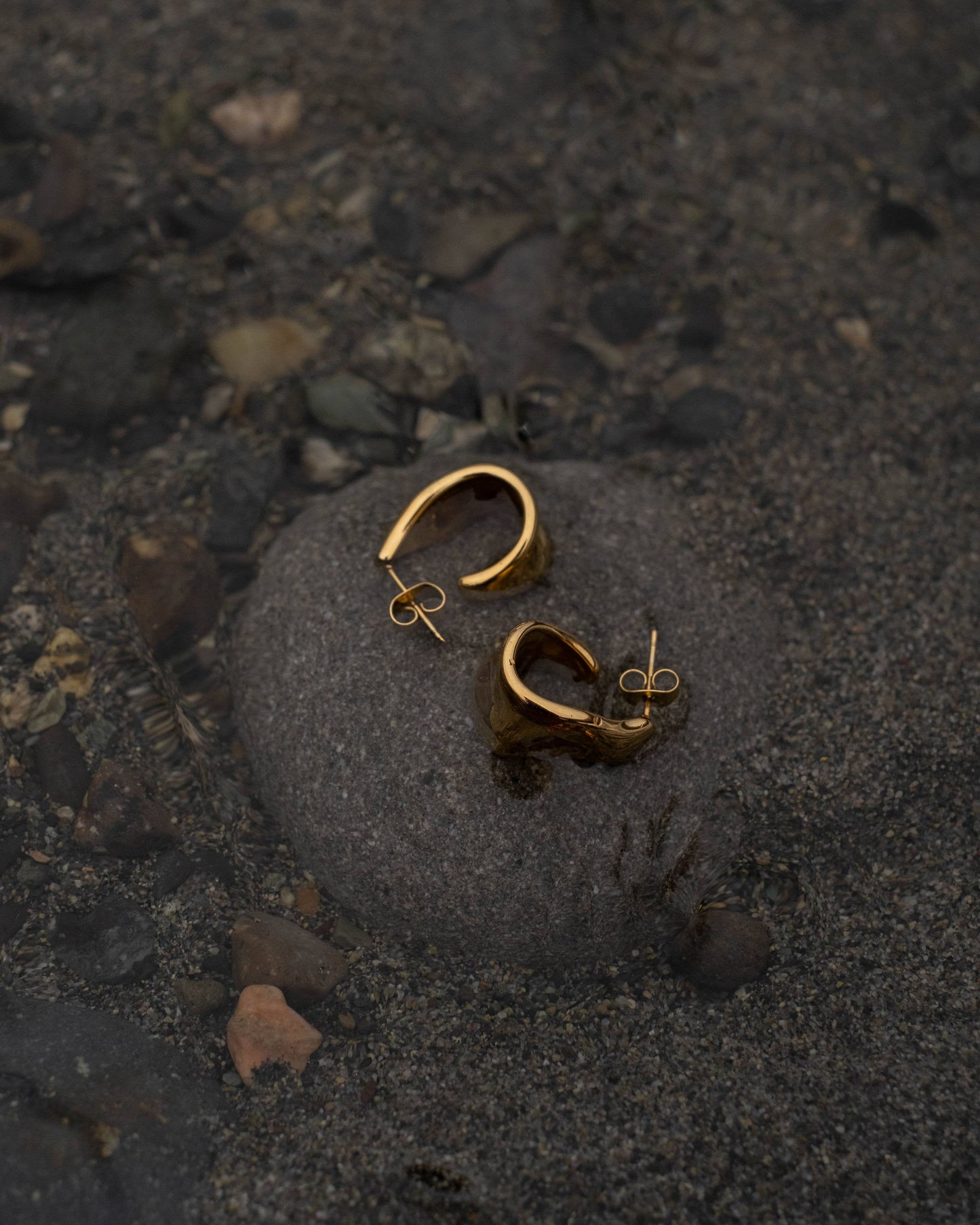 Chunky Organic Open Hoops Gold