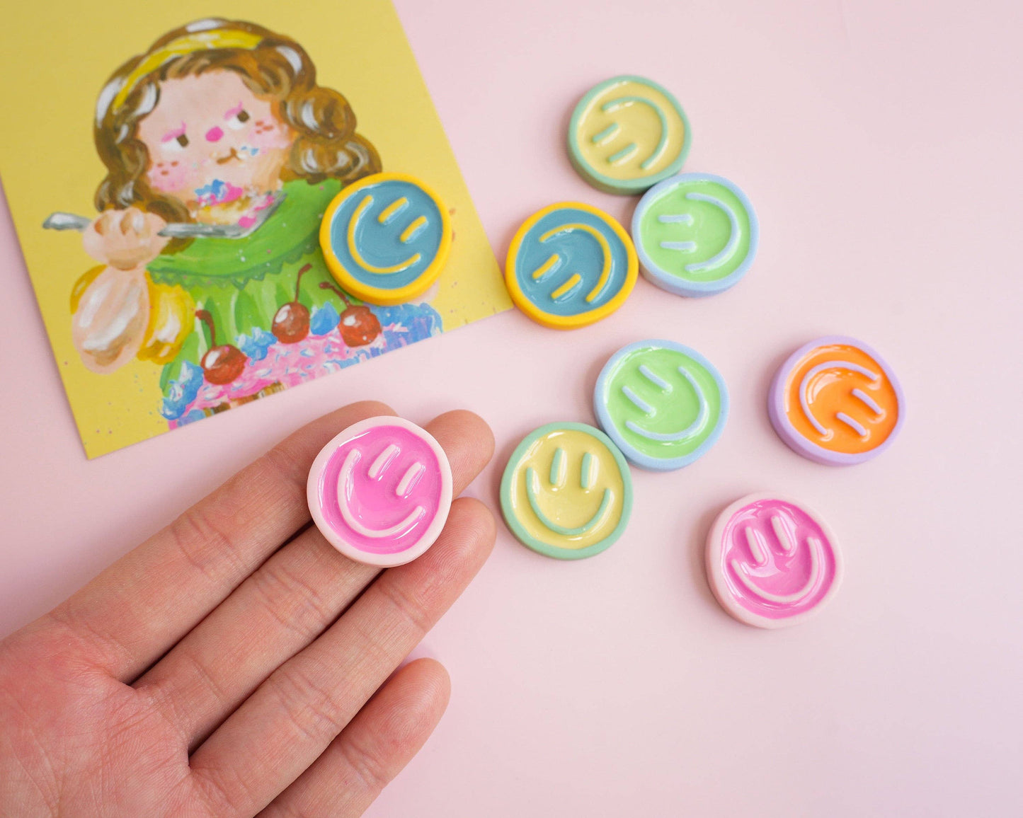 Pastel Smiley Face Pin | Smiley Face Brooch | Colourful Pin Badge | Smile Accessories | Cute Pin for Backpacks and Hats | Gift for Friends