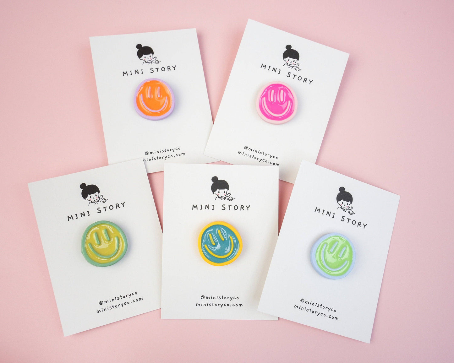 Pastel Smiley Face Pin | Smiley Face Brooch | Colourful Pin Badge | Smile Accessories | Cute Pin for Backpacks and Hats | Gift for Friends