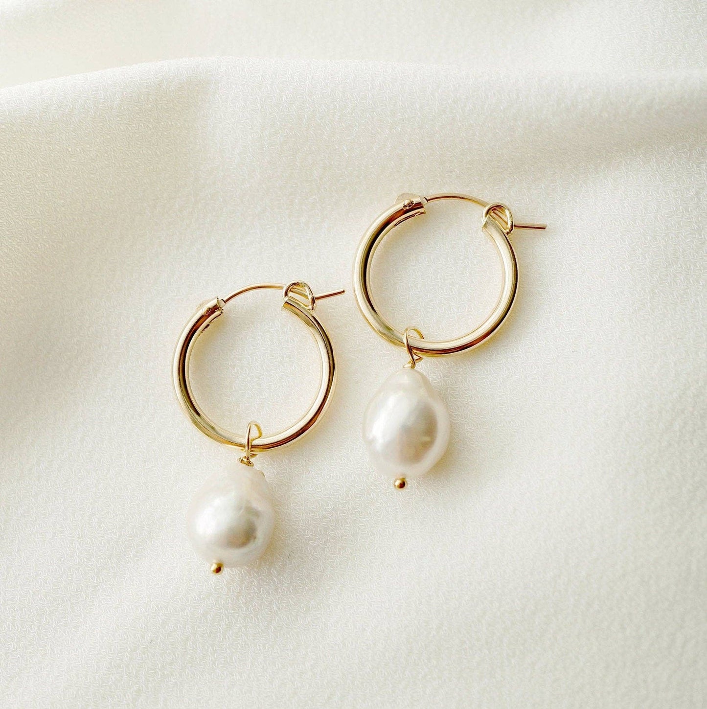 Hunter and Trove- Cultured Baroque Pearl Gold Hoop Earrings (Claudette)