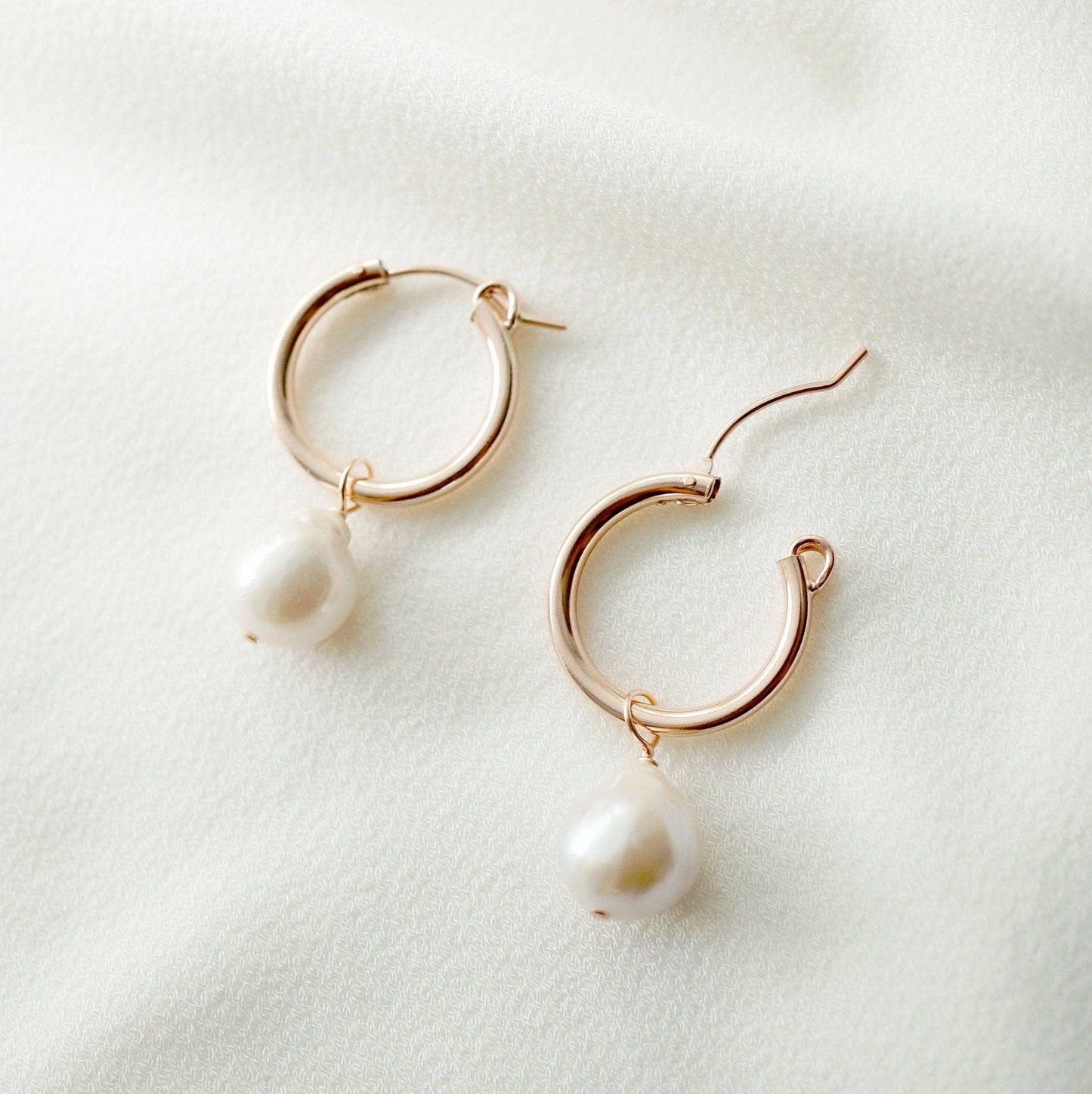 Hunter and Trove- Cultured Baroque Pearl Gold Hoop Earrings (Claudette)