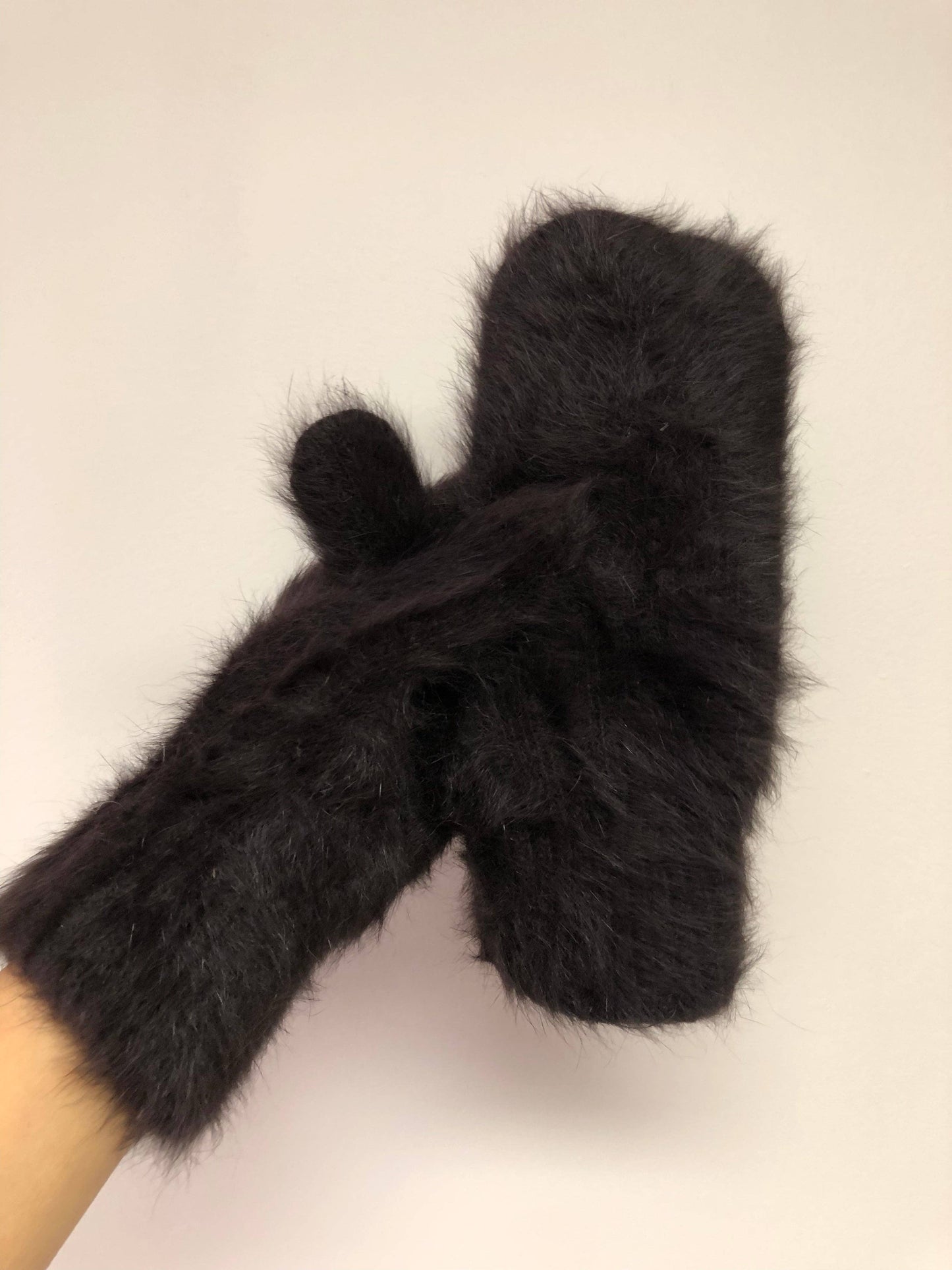 Billy Bamboo - Fluffy Angora Mittens