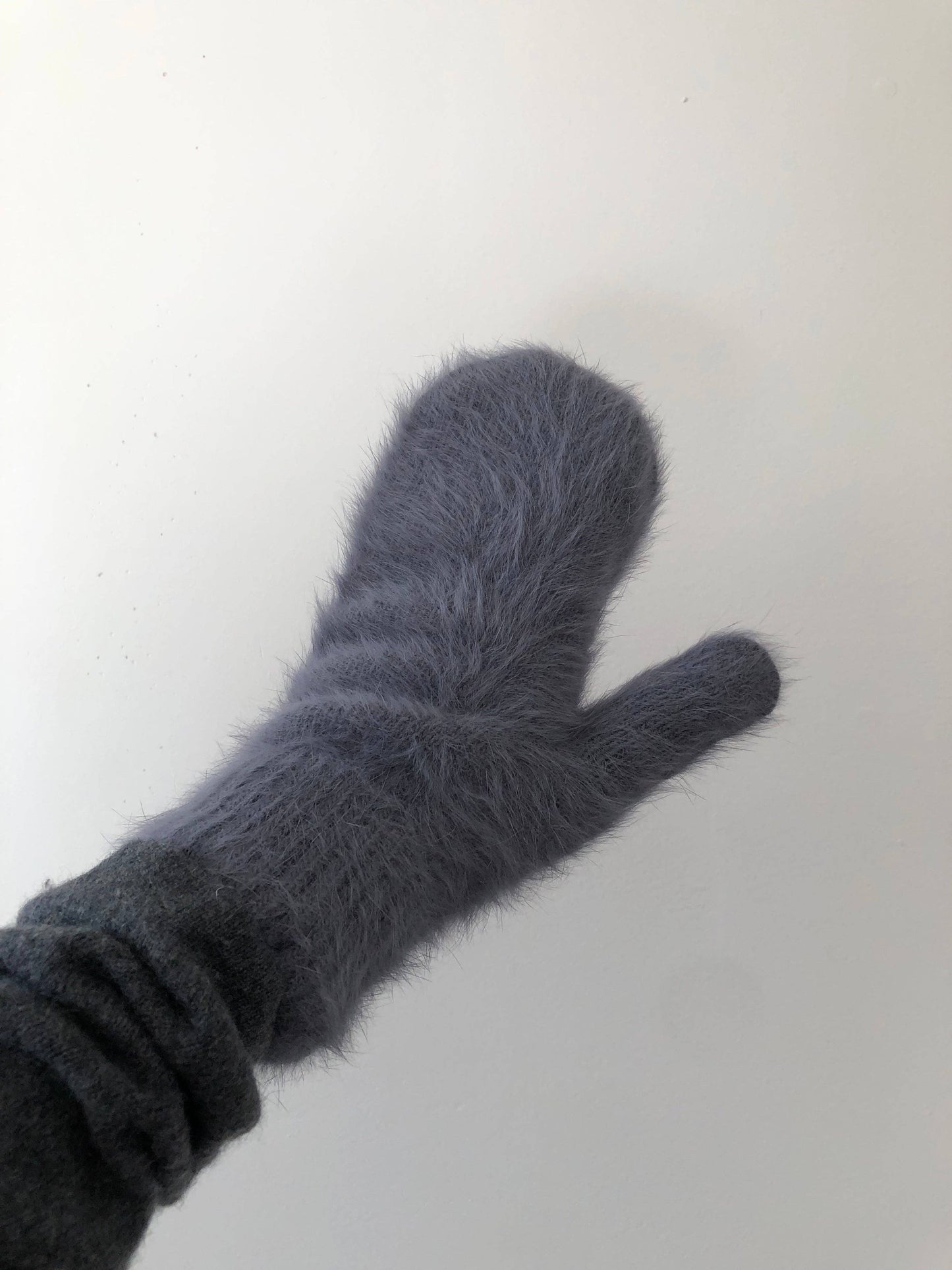 Billy Bamboo - Fluffy Angora Mittens
