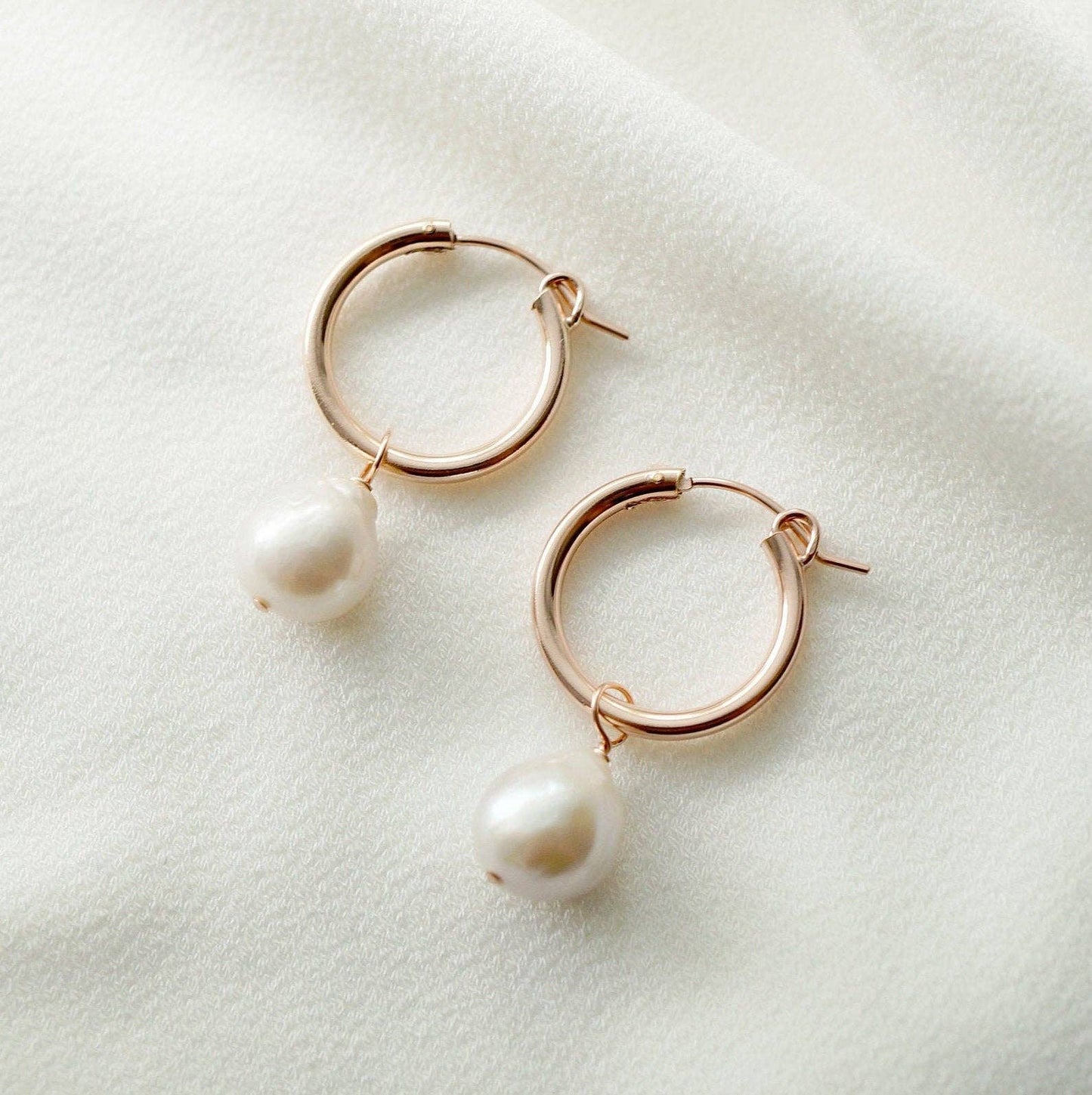 Hunter and Trove- Cultured Baroque Pearl Gold Hoop Earrings (Claudette)