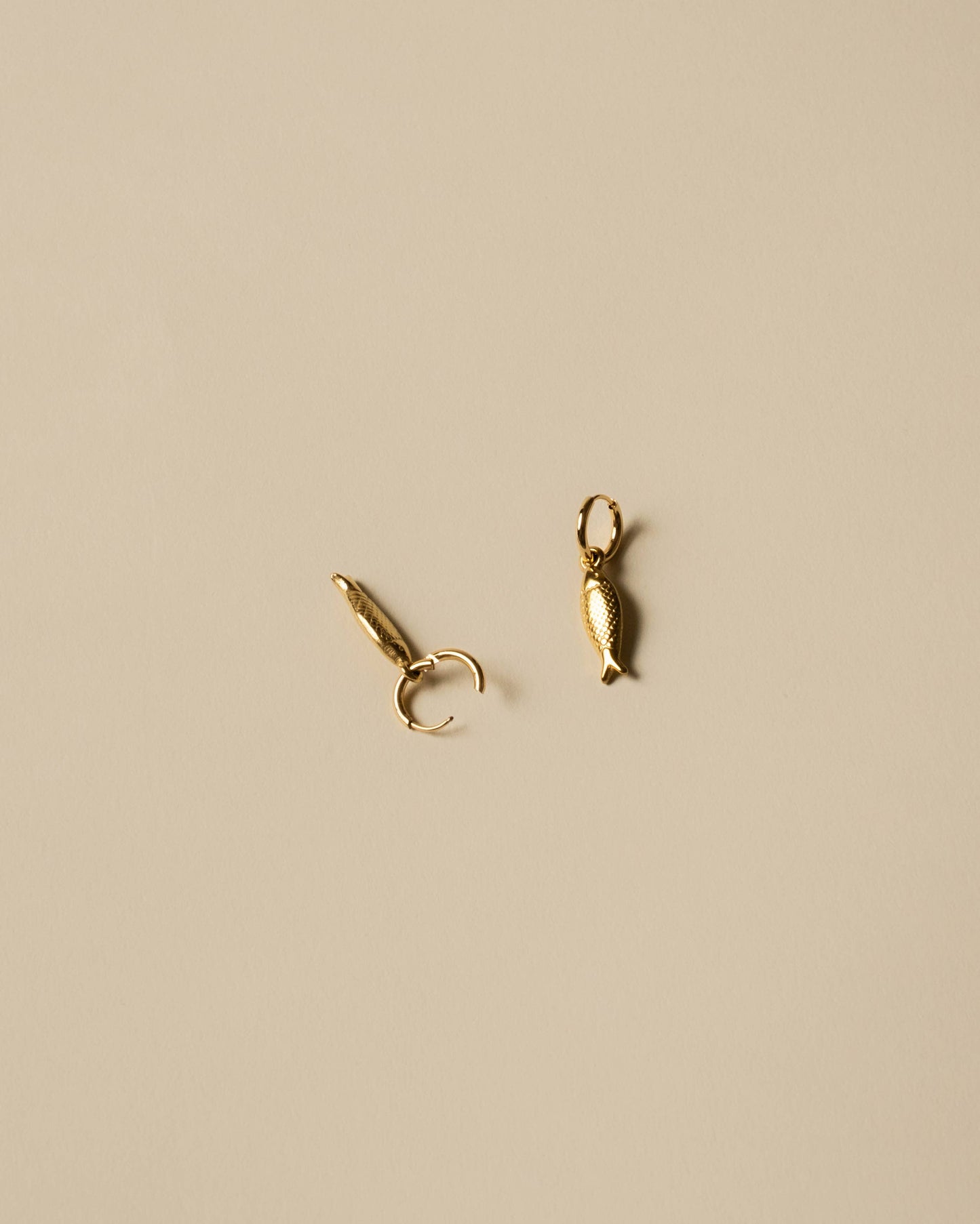 Milla Fish Pendant Huggies