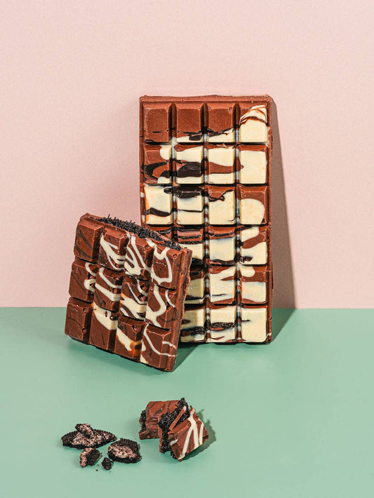 Dubai Cookies N' Cream Chocolate Bar