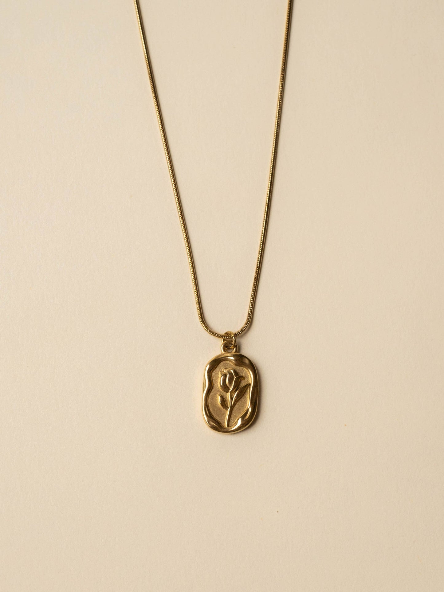 Chloe Tulip Pendant Necklace