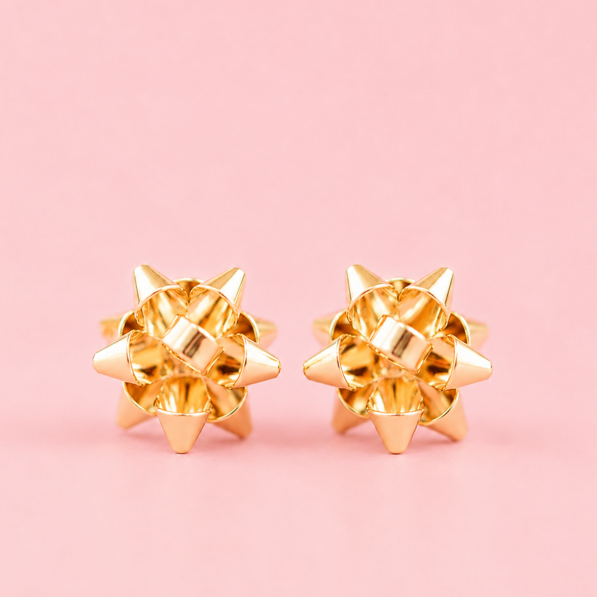 Holiday Bow Earrings | Single | Gold