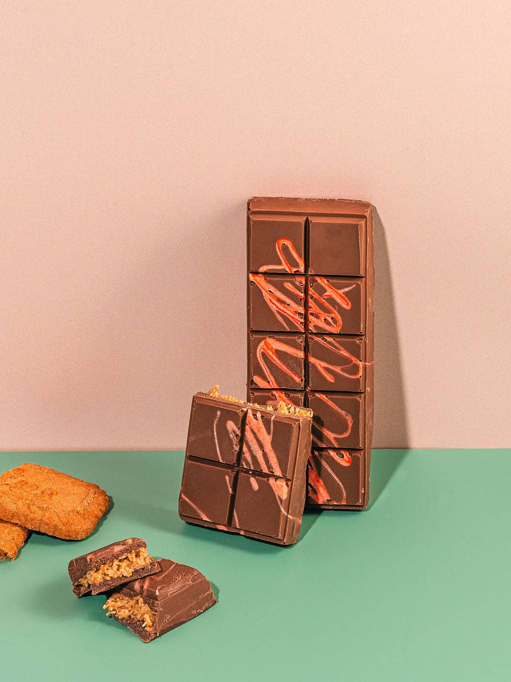Dubai Lotus Biscoff Chocolate Bar