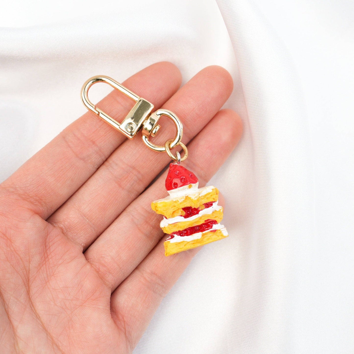 Strawberry Cake Keychain | Miniature Strawberry Shortcake Key Chain | Dessert Keyring | Cute Accessories Gift