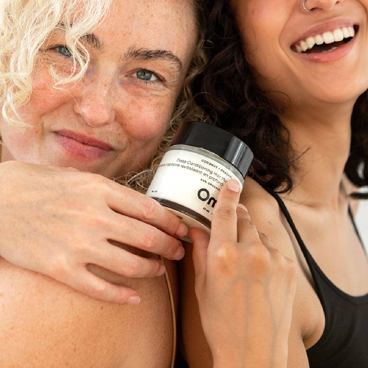 OM Coconut + Pracaxi Deep Conditioning Hair Mask