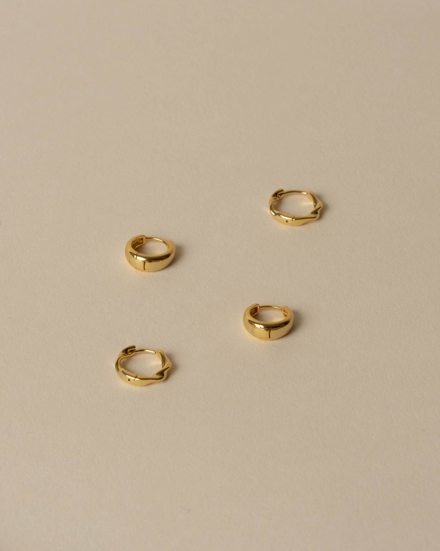 Rory Twist and Thick Gold - Set of Two Hoops