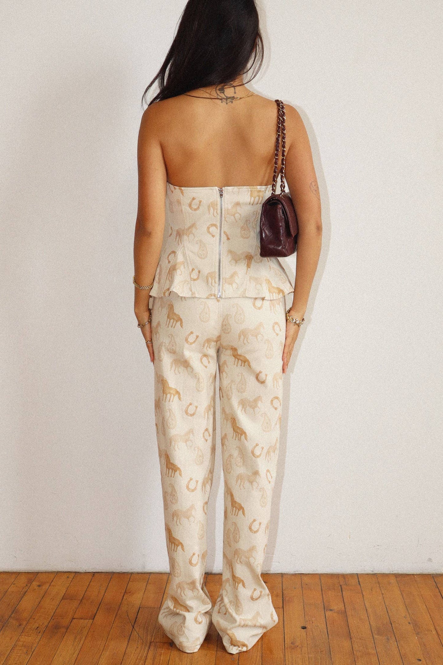 Horseshoe Print Strapless Top
