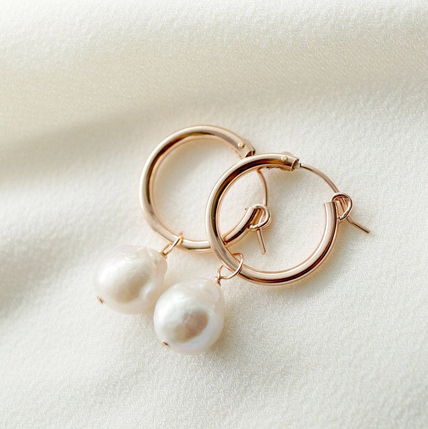 Hunter and Trove- Cultured Baroque Pearl Gold Hoop Earrings (Claudette)